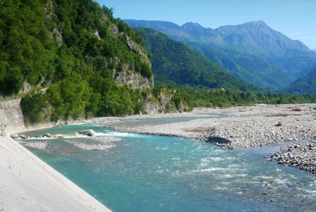 Rieka But stek� do Tagliamenta z Karnsk�ch �lp